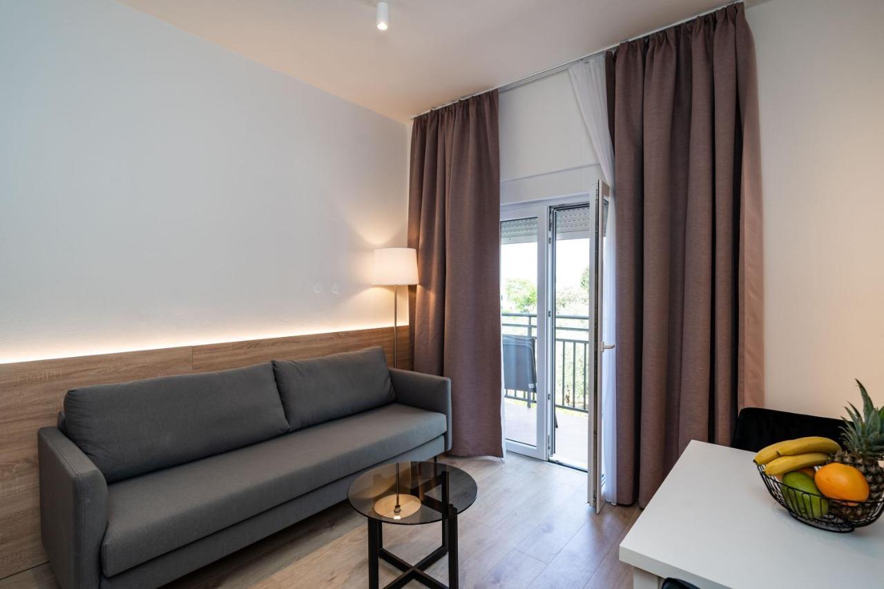Bacan Serviced Apartments 챠브타트 외부 사진
