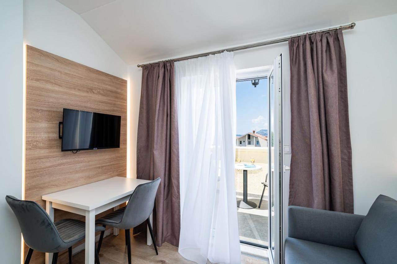 Bacan Serviced Apartments 챠브타트 외부 사진