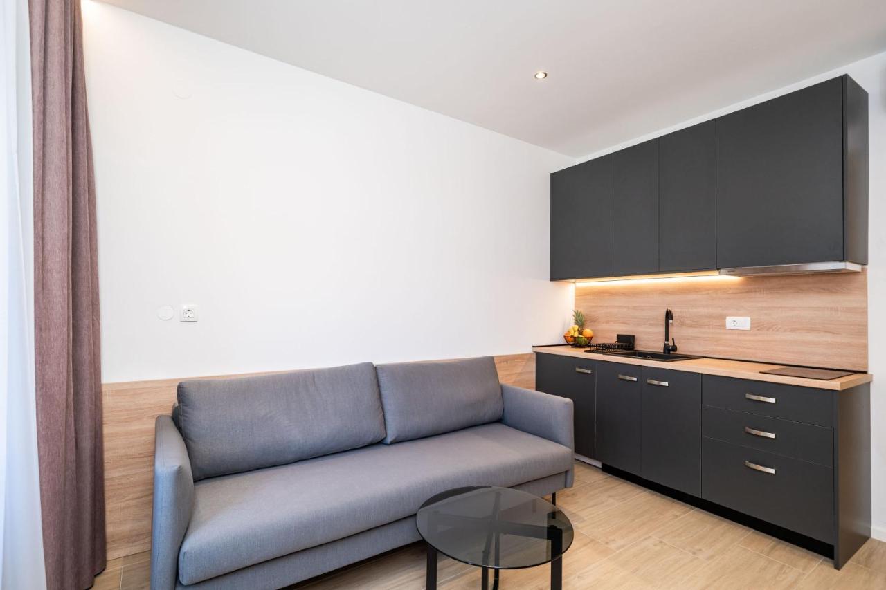 Bacan Serviced Apartments 챠브타트 외부 사진