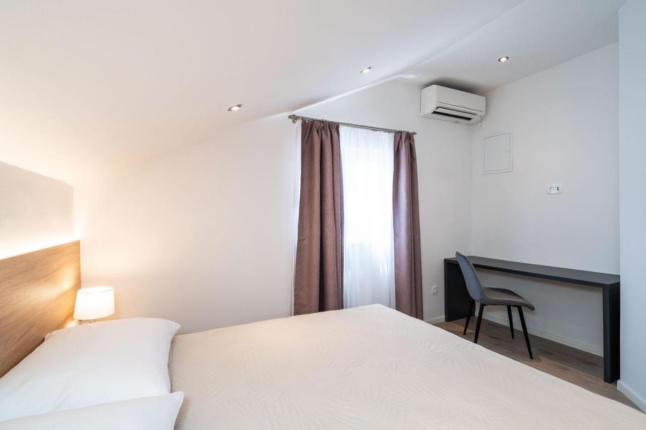 Bacan Serviced Apartments 챠브타트 외부 사진