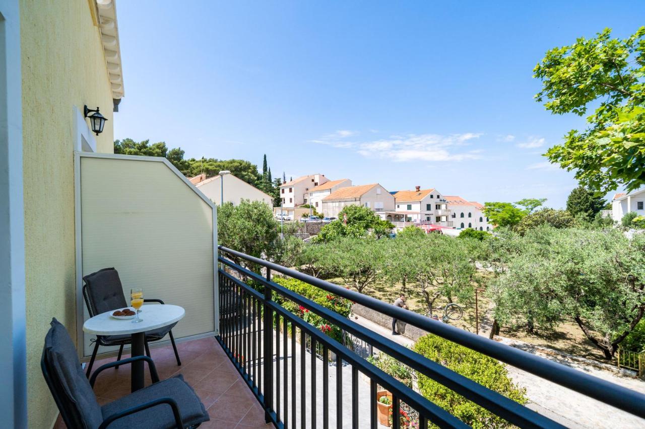 Bacan Serviced Apartments 챠브타트 외부 사진