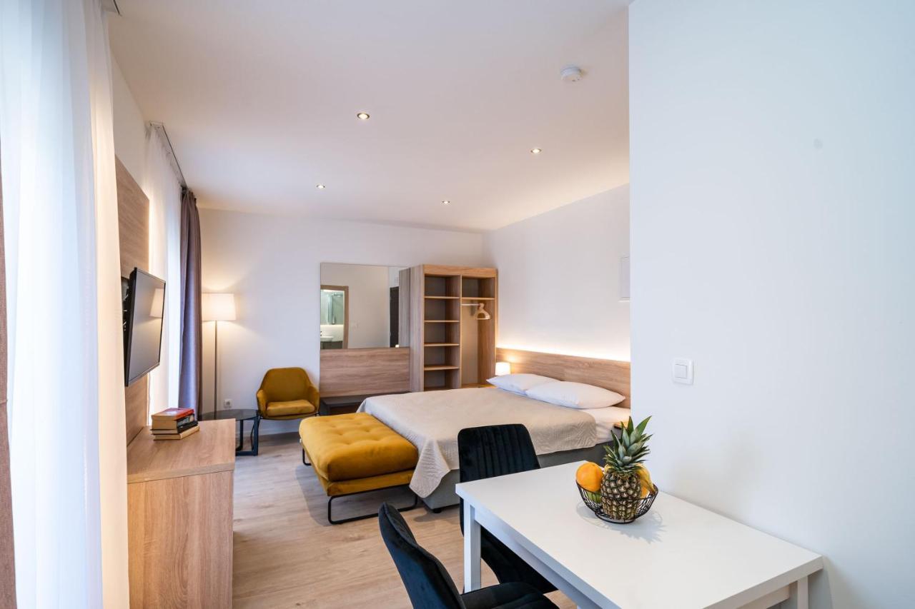 Bacan Serviced Apartments 챠브타트 외부 사진